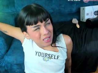 PEACHFEMMEBOY live webcam show