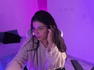Luna live webcam show