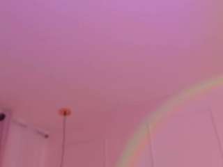CrystalW live webcam show