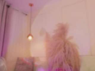 CrystalW live cam preview