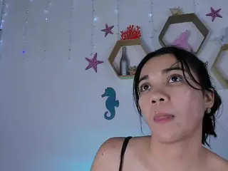 Emily-Parrker's Live Sex Cam Show