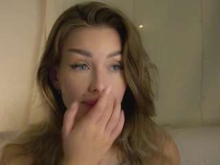 annybangs Live Webcam on CamSoda