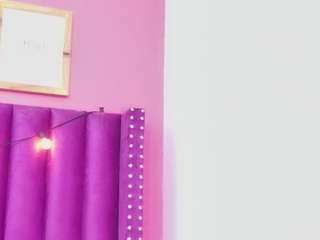 lilisantos webcam model