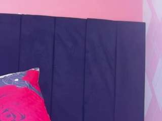 le modèle lilisantos est en webcam porno dans un show sur le site camsoda, il possède les tags suivants: ahegao,role-play,amateur,nature,no drinking,no smoking,public,pussy,sexting,lush,shaved pussy,strip,tattoos,tease,teen (18+),toys,young adult,mature,middle aged,lovense