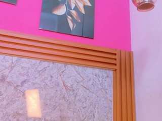 lilisantos live cam profile