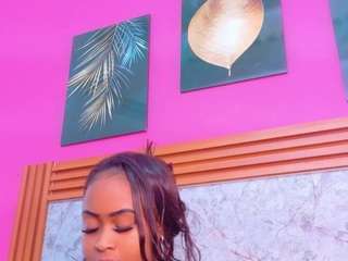 le modèle lilisantos est en webcam porno dans un show sur le site camsoda, il possède les tags suivants: ahegao,role-play,amateur,nature,no drinking,no smoking,public,pussy,sexting,lush,shaved pussy,strip,tattoos,tease,teen (18+),toys,young adult,mature,middle aged,lovense