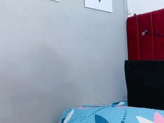 lilisantos live webcam show