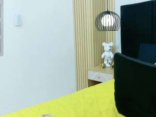 lilisantos live webcam show
