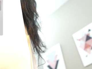 LILISANTOS on CamSoda
