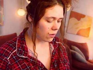 sophiepure's CamSoda show and profile