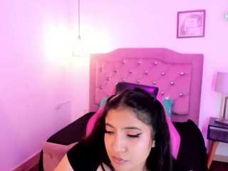 layla-jhonson's Cam show and profile