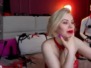 SellaShine's Live Sex Cam Show