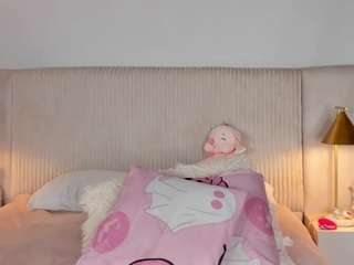 susan-zc Live Webcam on {site_name}