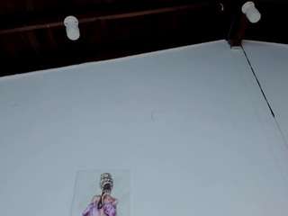 avilyn1 webcam model