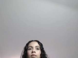 callmeamber1 live cam profile