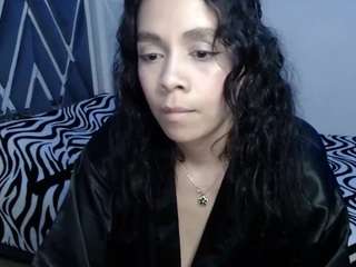 callmeamber1 live cam profile