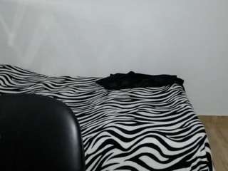 callmeamber1