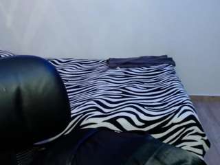 callmeamber1