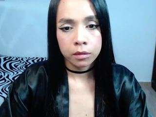 callmeamber1 live webcam show