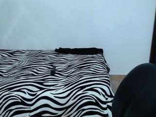 callmeamber1