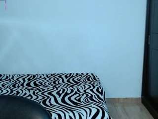 callmeamber1