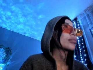 jinnygold Live Webcam on CamSoda