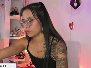 thamaral1 live cam profile