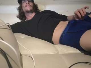 thatishuge Live Webcam on {site_name}