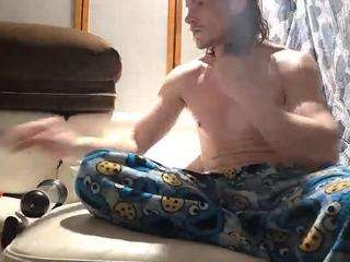 thatishuge Live Webcam on CamSoda