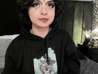  adeelinee chat room