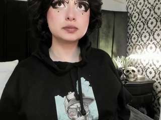 adeelinee webcam model