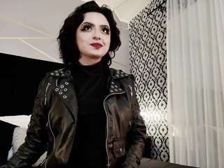 adeelinee