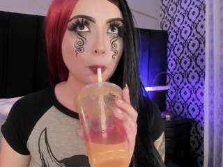 adeelinee webcam model