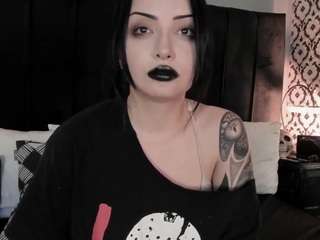 adeelinee