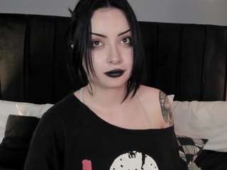 adeelinee