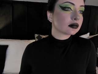 adeelinee