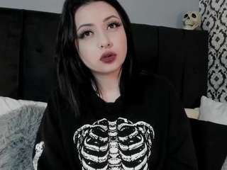 adeelinee