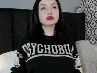 adeelinee