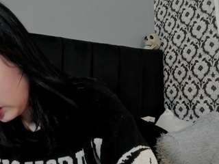 adeelinee