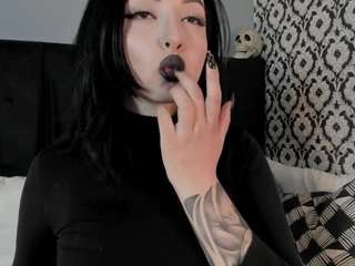 adeelinee