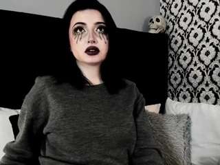 adeelinee