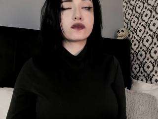 adeelinee