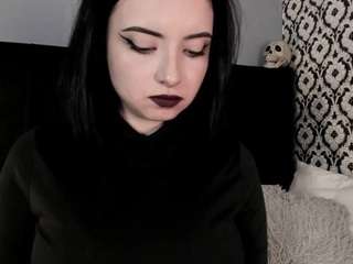 adeelinee