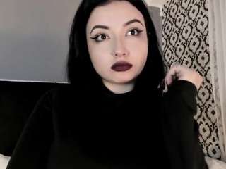 adeelinee