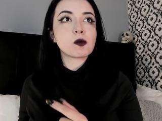 adeelinee