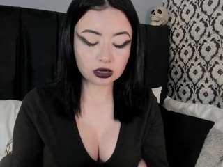 adeelinee