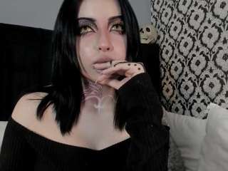 adeelinee