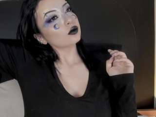 adeelinee