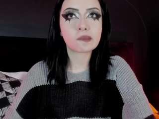 adeelinee