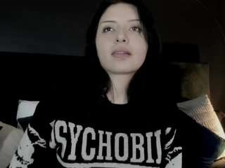 adeelinee